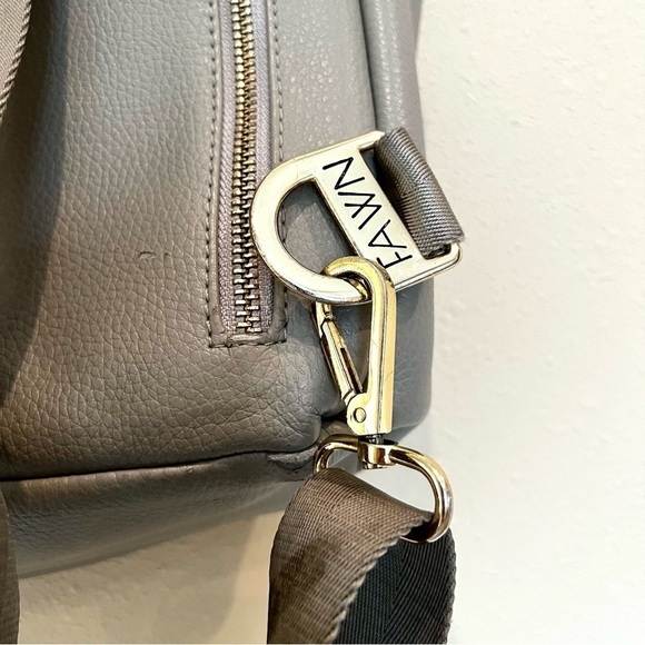 FAWN design- THE ORIGINAL DIAPER BAG - GREY mini size - Picture 9 of 12